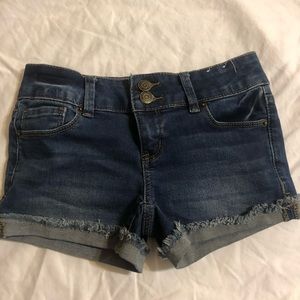Mudd girls shorts, in great condition, size 8